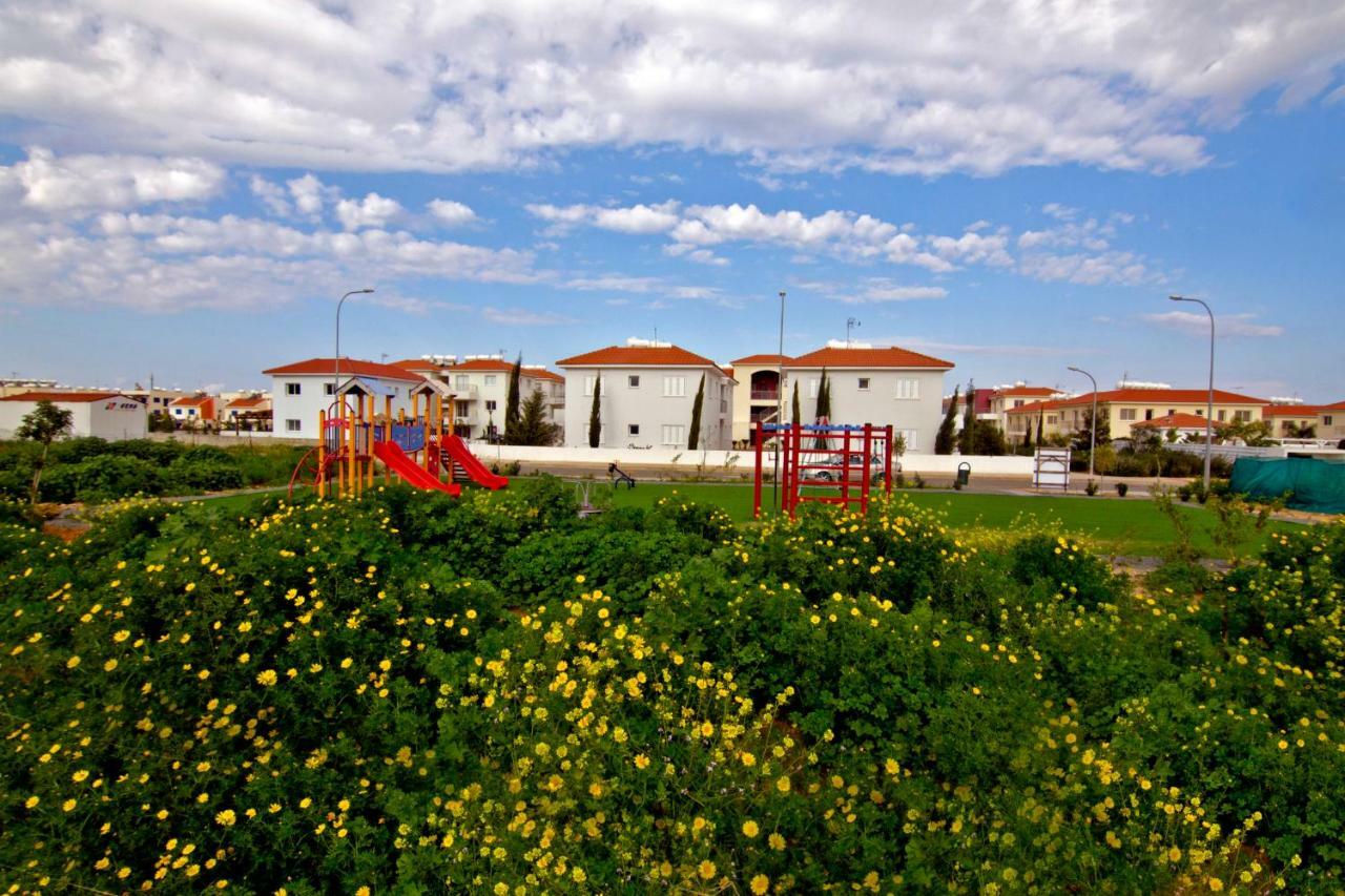 Mythical Sands Luxury Apartment Paralimni Buitenkant foto